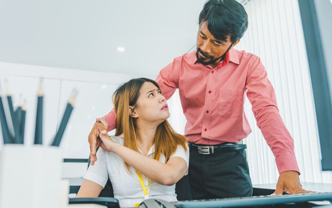 Acoso sexual en el trabajo: cómo denunciar y defenderse - Guía completa